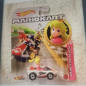 Hot Wheels Mario Kart Princess Peach Racer - Pink and White